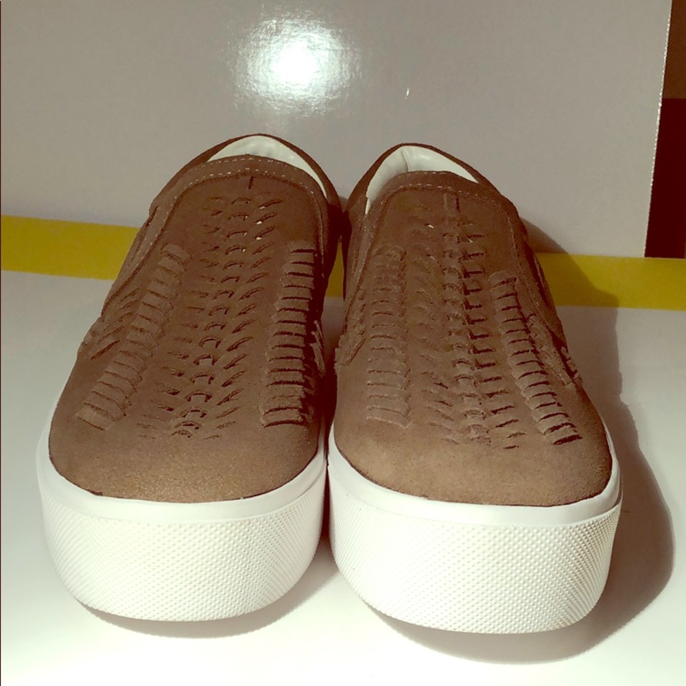 NEW light olive leather upper slip-on shoes.